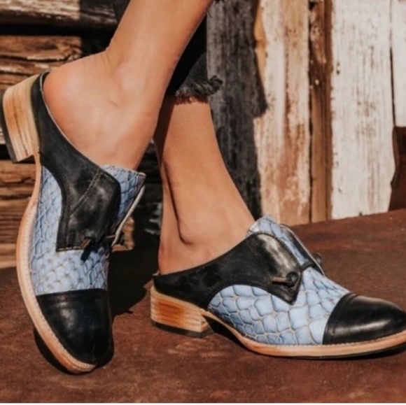 freebird Shoes - Freebird mules black and blue leather sz 11 used fits like a sz 10 US